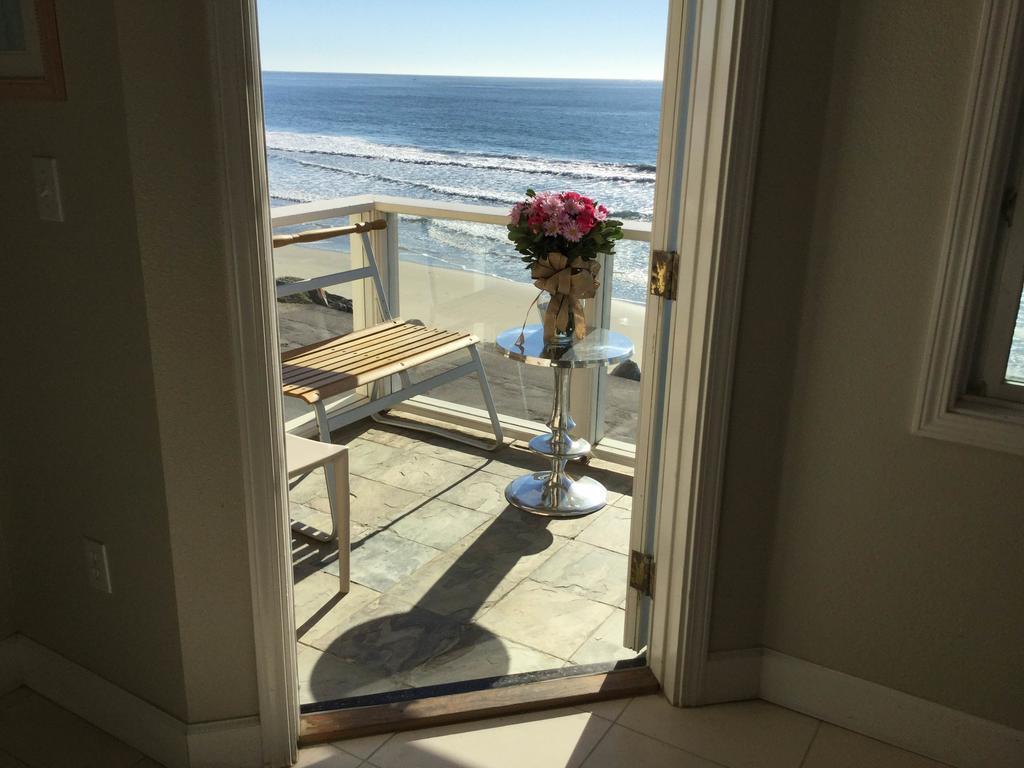 The Oceanfront Stay On Miramarbeach Hmb El Granada Kültér fotó