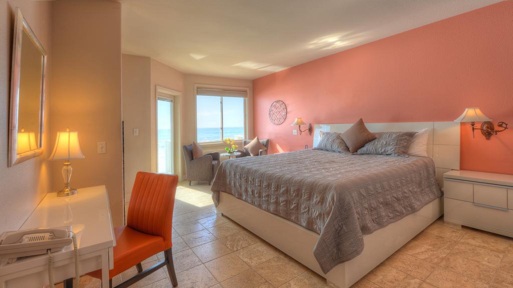 The Oceanfront Stay On Miramarbeach Hmb El Granada Kültér fotó